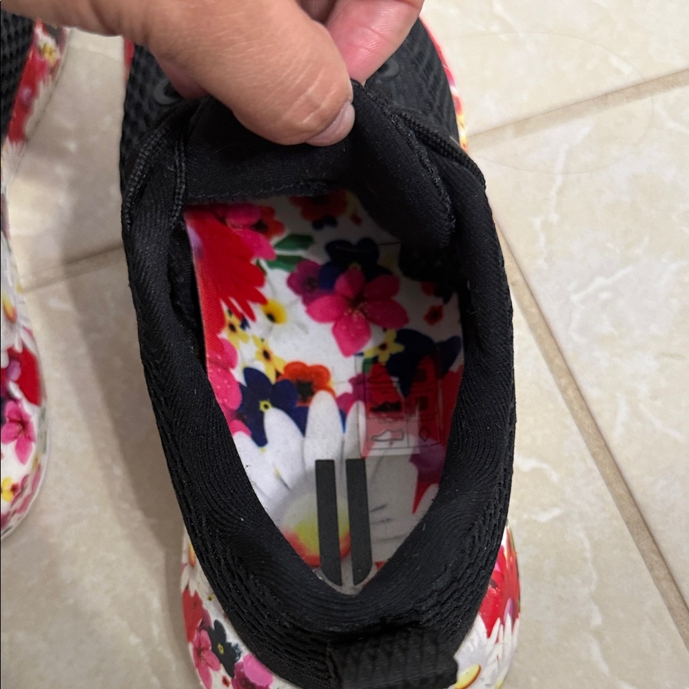 NOBULL Black Knit Athletic Shoes with Multicolor Floral Sole - Picture 5 of 8